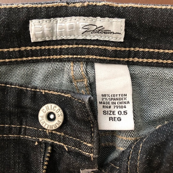 Women’s Chico Jeans. Embezzled back pockets. - Picture 2 of 4